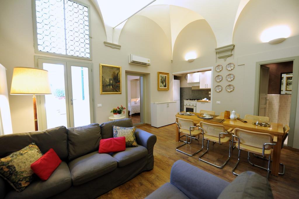 Acacia Firenze Apartments Artemisia-Angelica Экстерьер фото